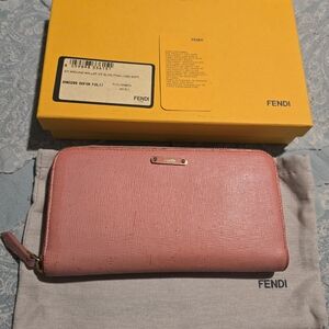 Fendi zip around continental elite pink wallet Full inclusionCOA &box/dust bag